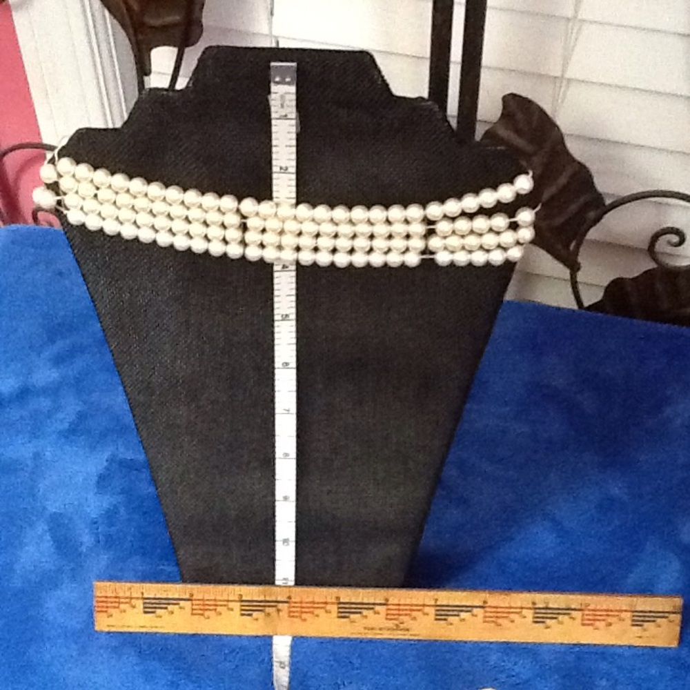 Pearl Choker Necklace